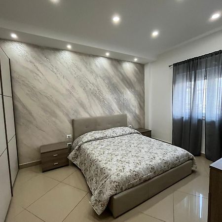 Casa Vacanza Helios Leonforte Екстериор снимка