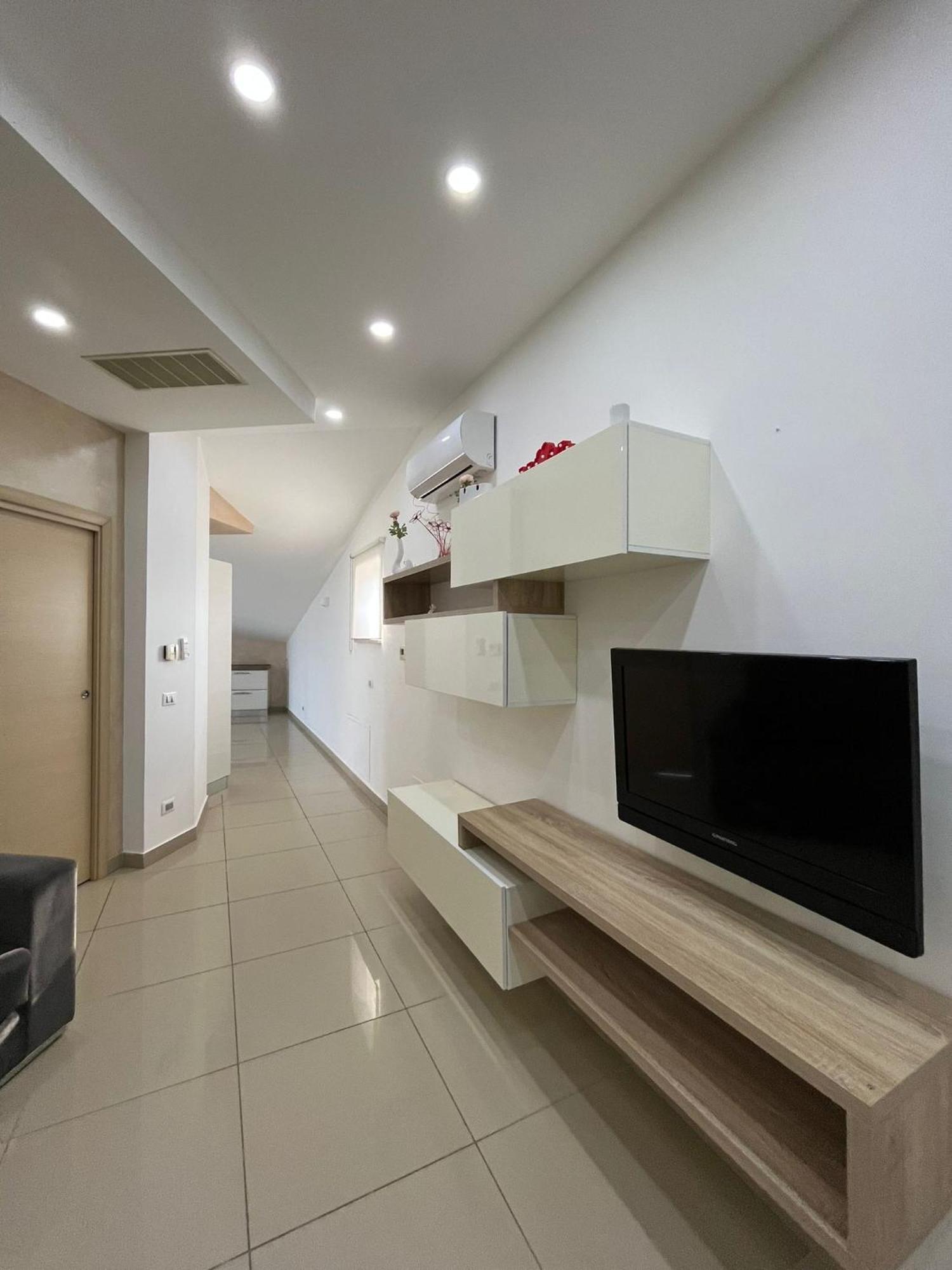 Casa Vacanza Helios Leonforte Екстериор снимка